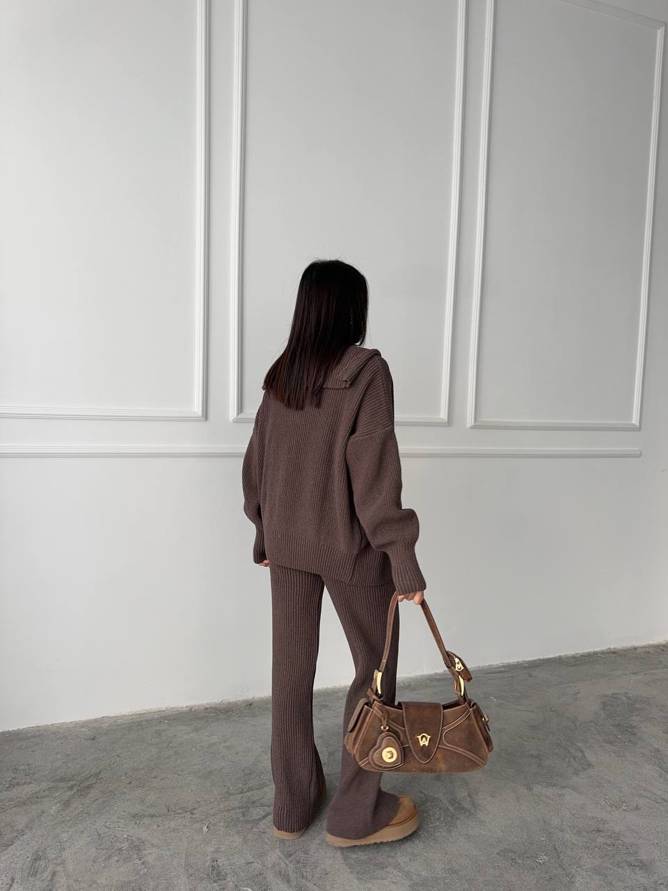 Brown knitted set