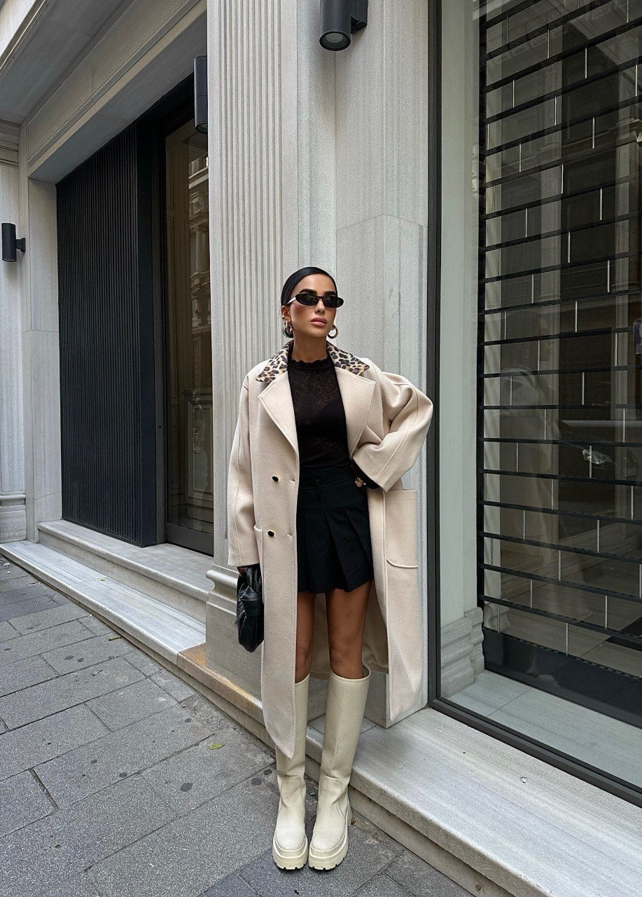 Leopard Detailed Collar Coat